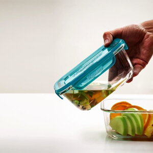 sklenená nádoba na uskladnenie potravin 