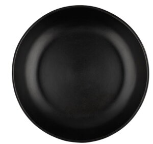 čierny tanier na polievku 